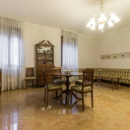 Apartment Rialto Bridge Big With Lift By Lionhost Venice