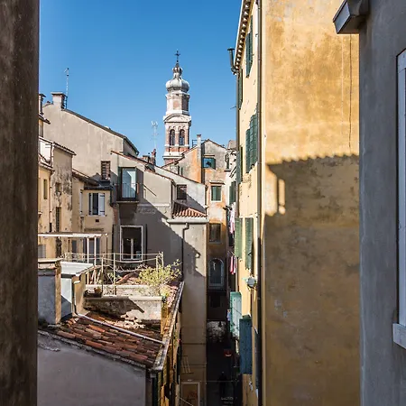 Rialto Bridge Big With Lift By Lionhost *