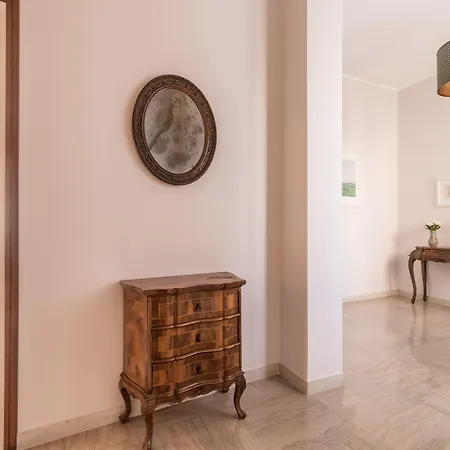 Rialto Bridge Big With Lift By Lionhost Velence