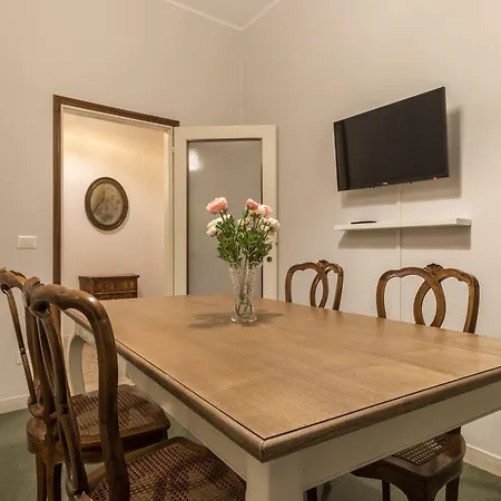 Rialto Bridge Big With Lift By Lionhost