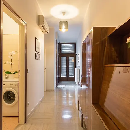 Apartment Rialto Bridge Big With Lift By Lionhost