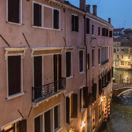 Rialto Bridge Large Venetian Style With Lift Apartment Venice