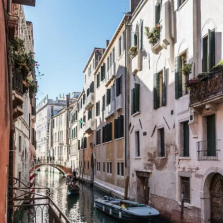 Lejlighed Rialto Bridge Big With Lift By Lionhost
